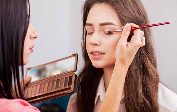 Trucco da giorno by make up artist -58% di sconto