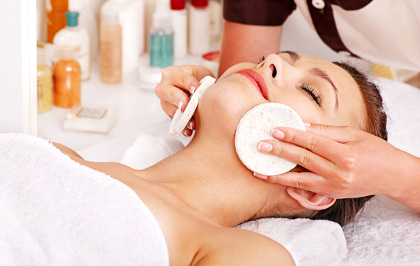 Coupon Pulizia viso da Rosa Esposito a Ronchi dei Legionari -54% 