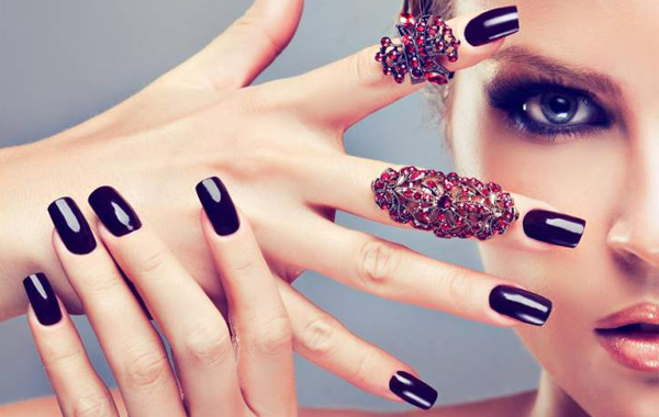 Ricostruzione unghie gel a Venzone -50% di sconto