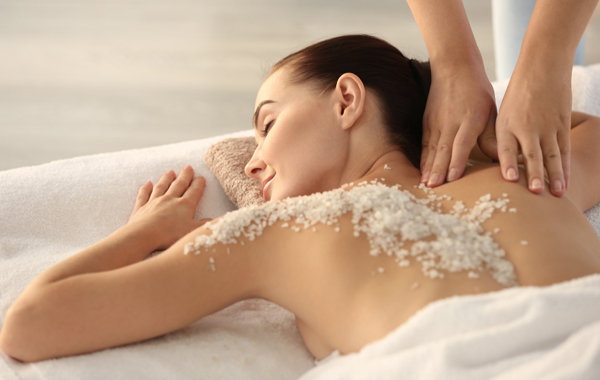 Trattamento Esfoliante Corpo Scrub e Massaggio Atmosphera Udine -58%