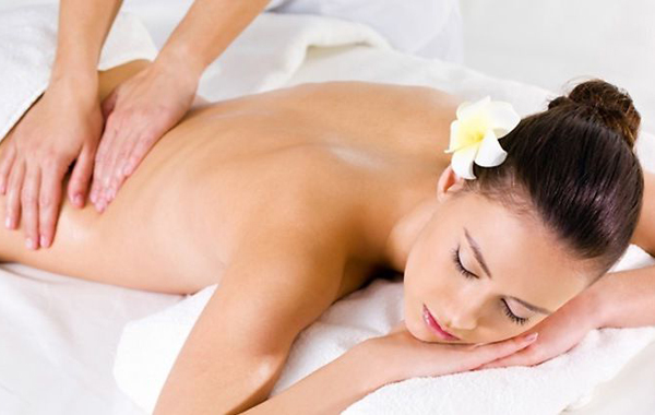 3 Massaggi decontratturanti schiena da Lo...Studio -67% di sconto