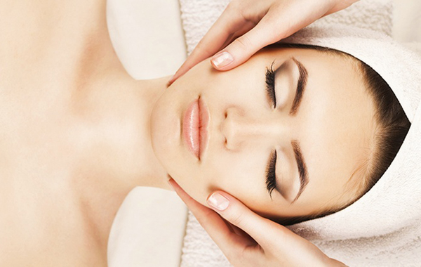 Coupon Pulizia viso da Tania Centro Estetico a Corno di Rosazzo -51%