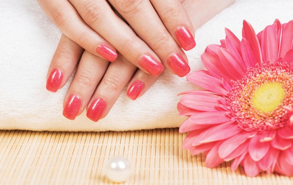 Applicazione smalto semipermanente -58% di sconto