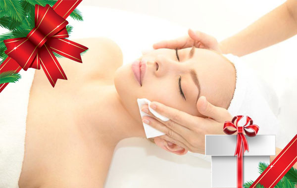 3 Trattamenti pulizia e peeling viso "REGALO NATALE" -84% di sconto