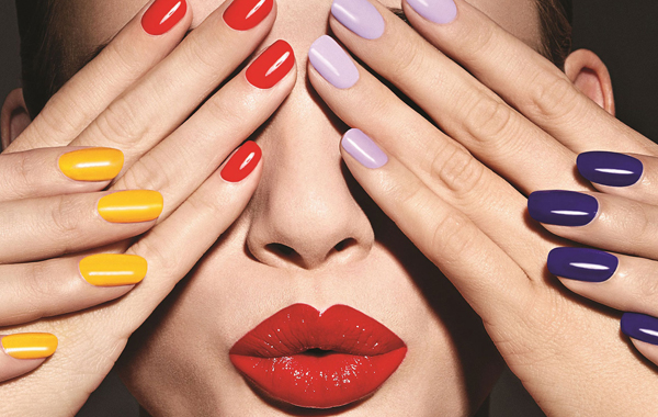 Smalto semipermanente mani da Look Style -49% di sconto