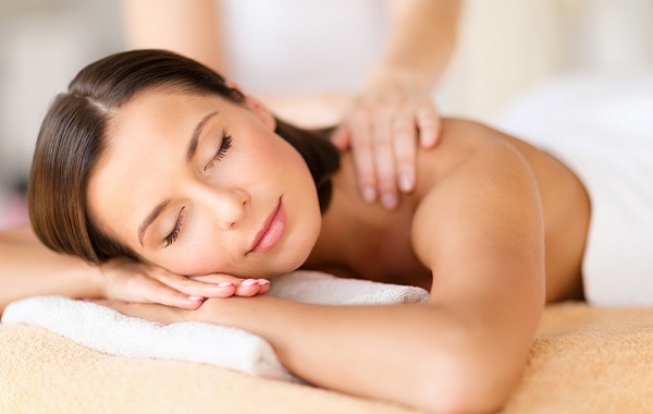 3 massaggi decontratturanti, relax o cervicali con tisana relax -75% di sconto