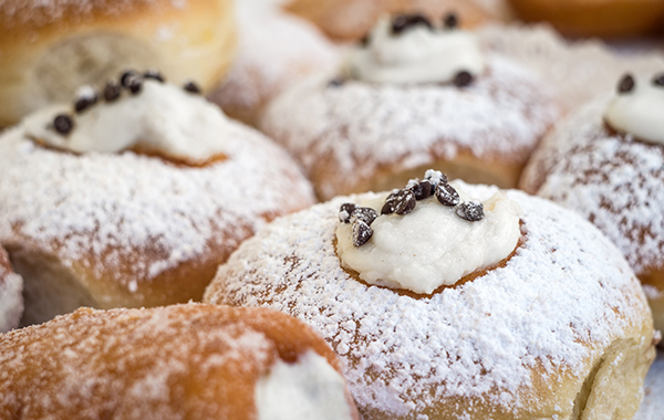 10 pasticcini siciliani da asporto alla Famosa Rosticceria Pizzeria Siciliana -49% di sconto