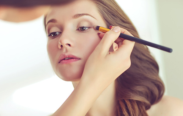 Consulenza trucco, make up, shampoo e piega moda -71% di sconto