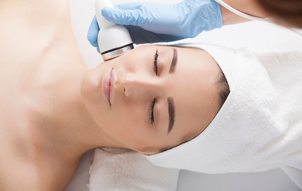 Pulizia a Ultrasuoni e Trattamento Viso Olympus Benessere Latisana -56% 