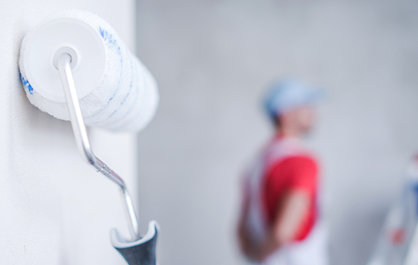 Imbiancatura camera matrimoniale fino a 20 mq effettuata da Ortiz Manutenzioni -60% di sconto