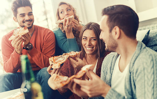 PIZZA, bibita, antipasto o dolce x 4 persone da asporto da La Boutique della Pizza -60% di sconto
