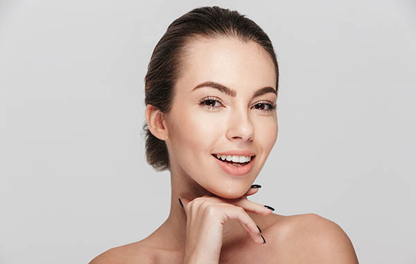 Trattamento viso idratante, antiage, pelli impure o sensibili da Laura Vidotto -56% di sconto