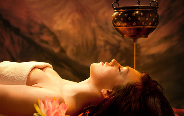 Coupon Trattamento shirodara con oli essenziali, maschera e piega da M Parrucchieri a Pordenone -59%