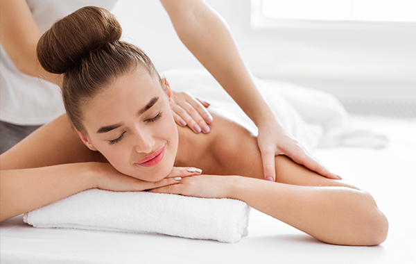 Trattamento relax, decontratturante o drenante da Sun Island -61% di sconto