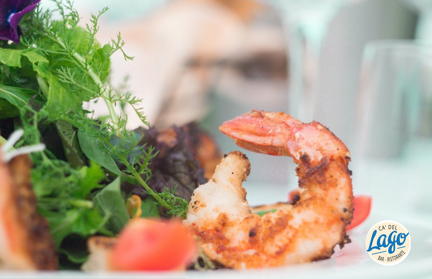 Menu di pesce di coppia con 4 calici di vino Ca' del Lago -54% di sconto