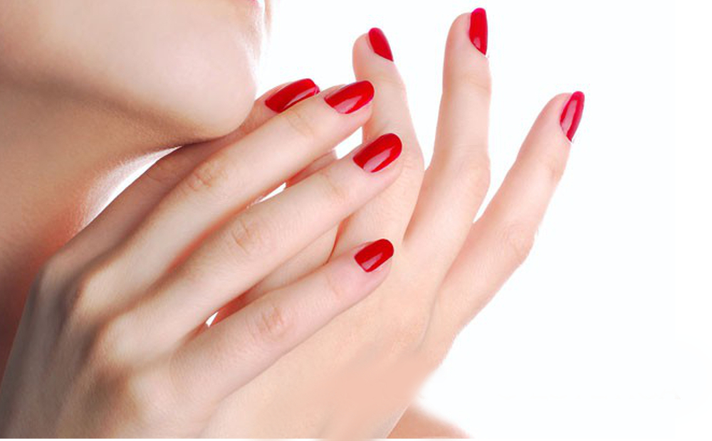 3 applicazioni smalto semipermanente -67% di sconto