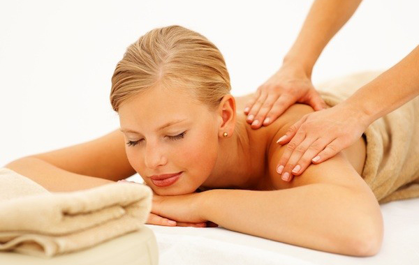 3 massaggi a scelta tra rilassante, decontratturante o tonificante al Salone Patrizia -67% di sconto