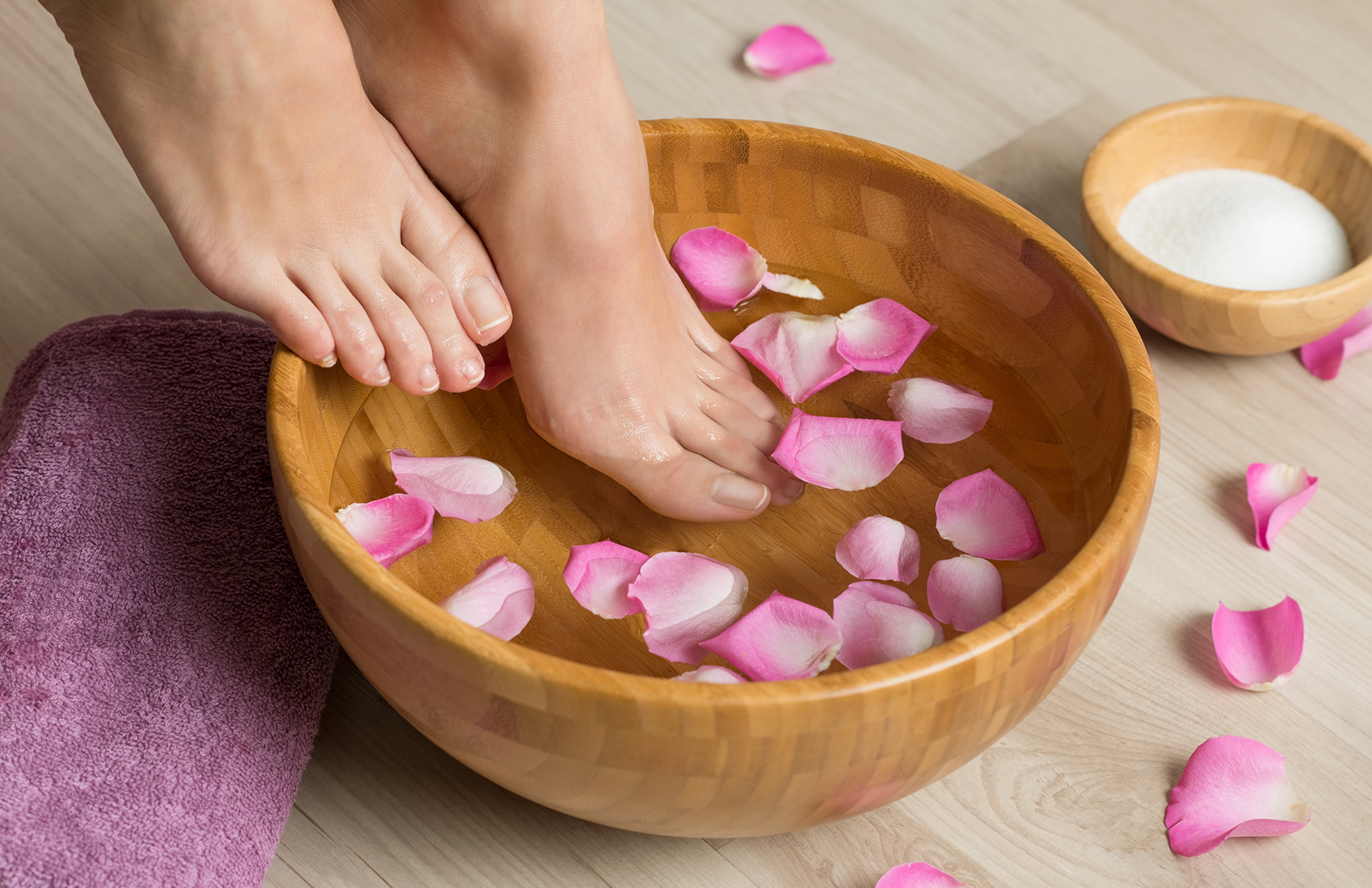 Pedicure estetico con oli essenziali al Salone Patrizia -53% di sconto