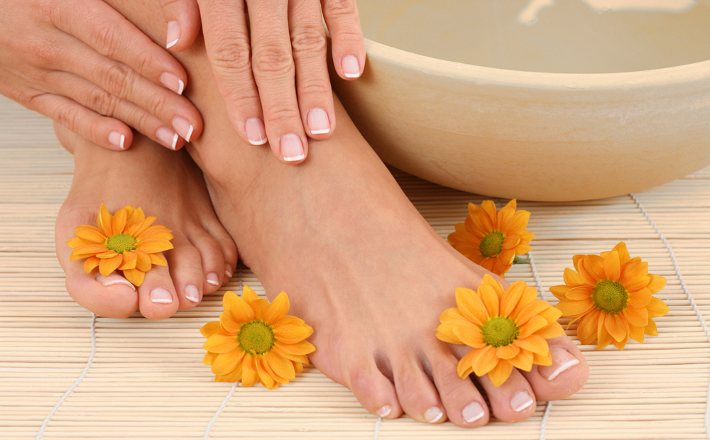 Manicure e Pedicure -54% di sconto