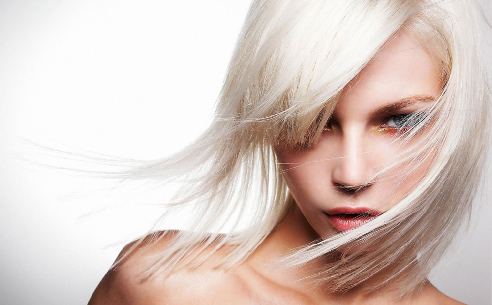 Shampoo, colore, maschera e piega -51% di sconto