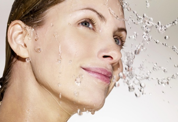 Vaporizzazione ozono e pulizia viso  -67% di sconto