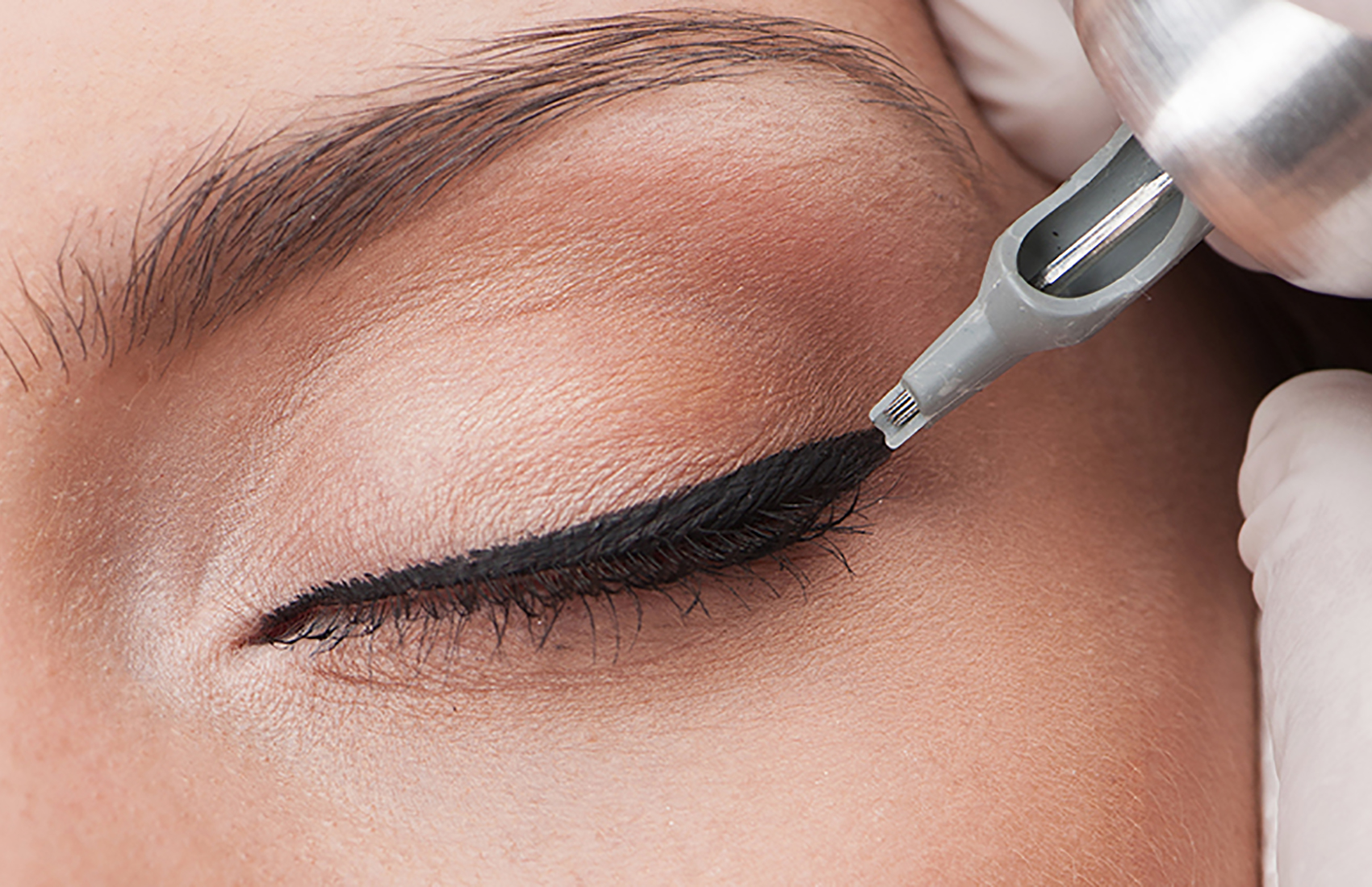 Coupon Trucco Semipermanente Infracigliare - Queen Academy Udine -67% di sconto