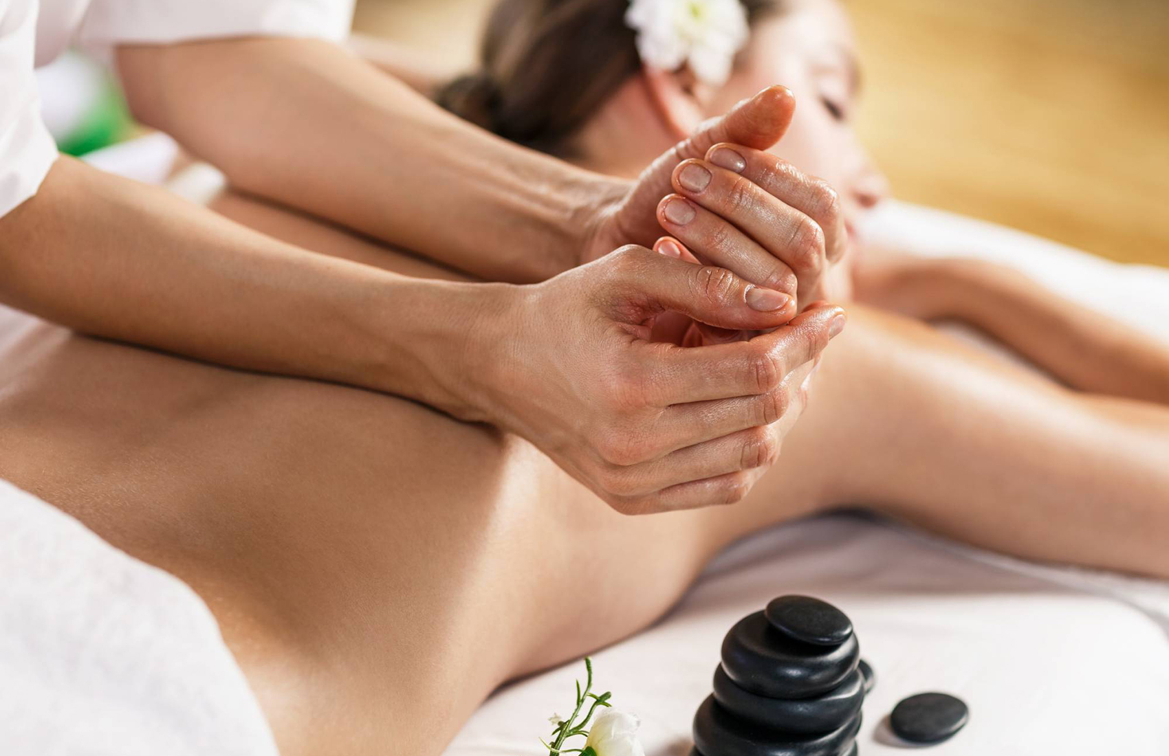2 Massaggi Hawaiani Lomi Lomi con Olio di Cocco Studio Alla Ricerca dell'Equilibrio San Daniele del Friuli -58% di sconto