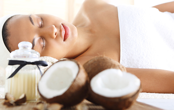 Trattamento corpo con massaggio all'olio di cocco da EQUILIBRIO BELLEZZA -61% di sconto