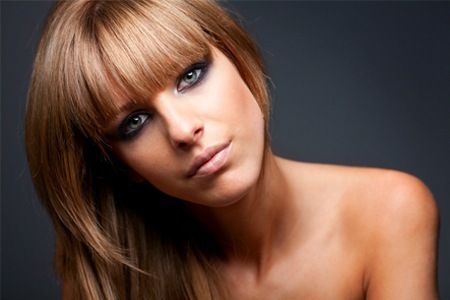 Taglio, colpi di sole o mèches, piega e maschera -60% di sconto