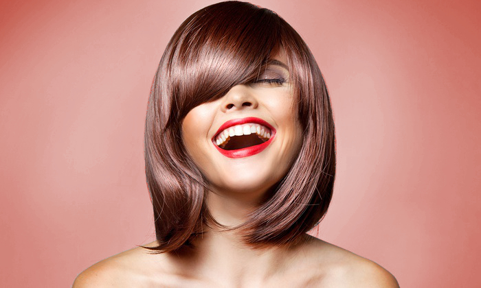 Shampoo, taglio, ricostruzione, piega moda -56% di sconto