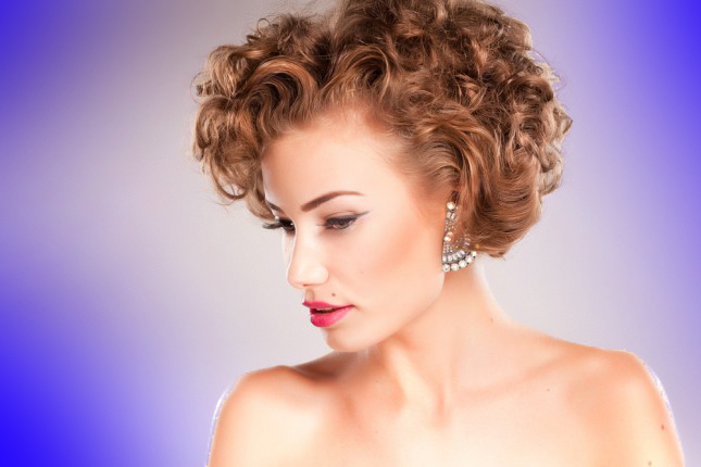 Shampoo, taglio e piega phon -53% di sconto