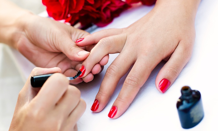 Smalto semipermanente mani -70% di sconto