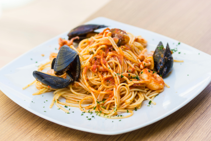 Linguine, pesce e calice per 2 persone -50% di sconto