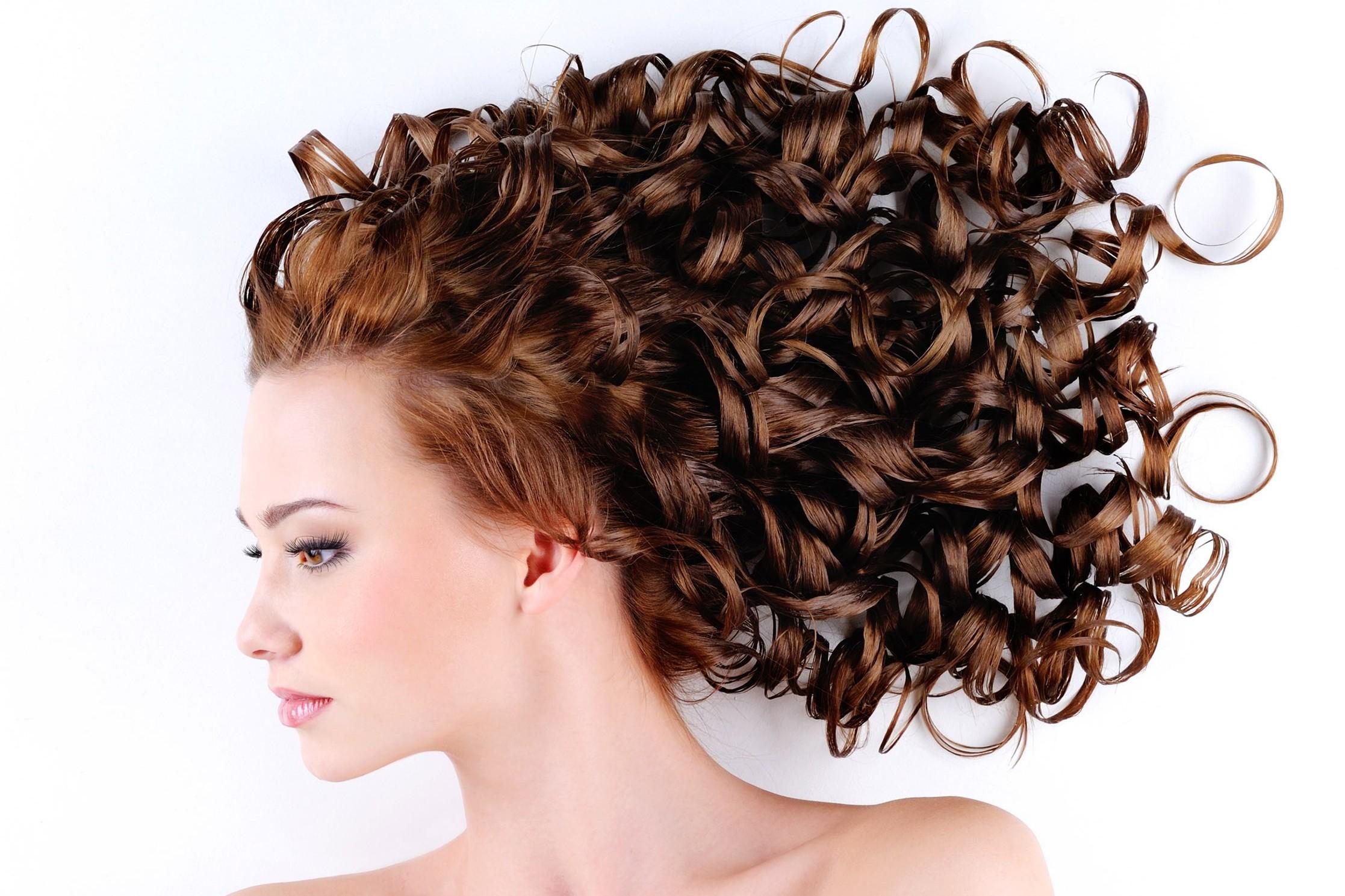 Shampoo, taglio, maschera e piega -56% di sconto