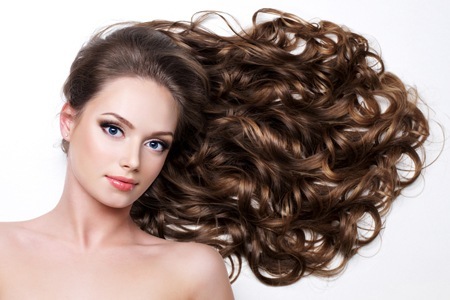 3 pieghe per capelli con taglio e maschera nutriente -54% di sconto