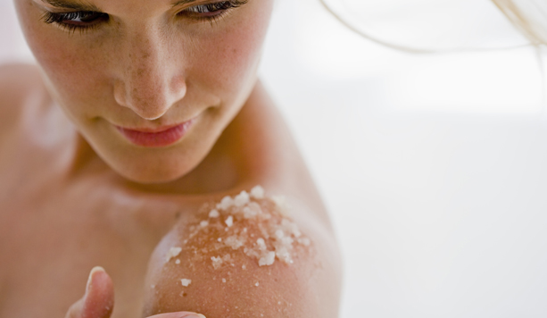 Scrub corpo e solarium -64% di sconto