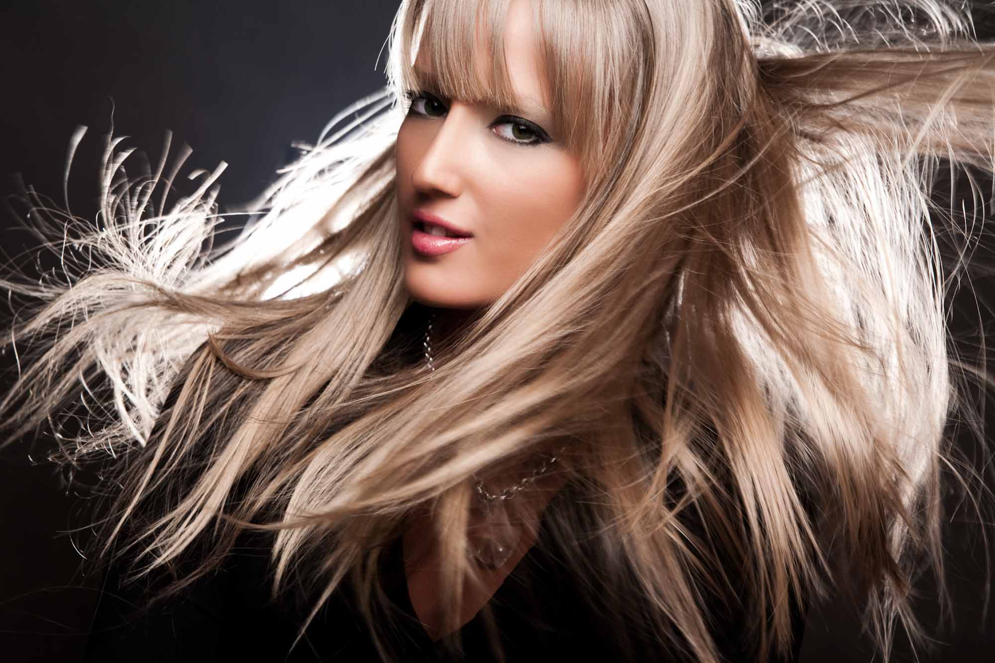 Pacchetto bellezza: Taglio, 3 shampoo, 3 pieghe e maschera specifica -57% di sconto