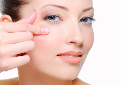 Pulizia viso e trattamento SIERO LIFTING -56% di sconto