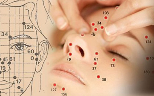 2 sedute multiriflessologia viso, piedi e busto -71% di sconto