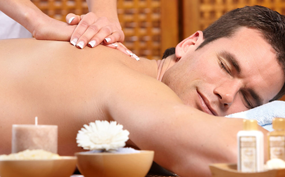 Massaggio a scelta tra ayurvedico o aromatherapy -62% di sconto