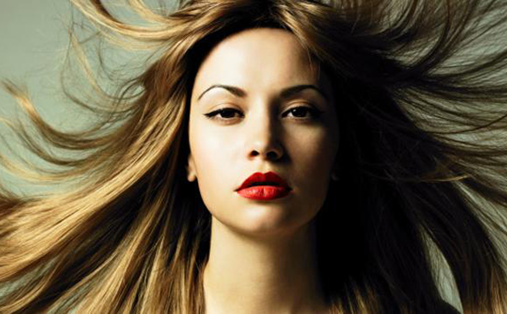 Pacchetto 4 shampoo e 4 pieghe moda -76% di sconto