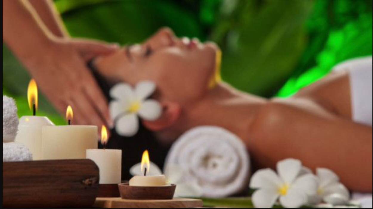  3 massaggi a scelta: decontratturante, drenante o relax -71% di sconto