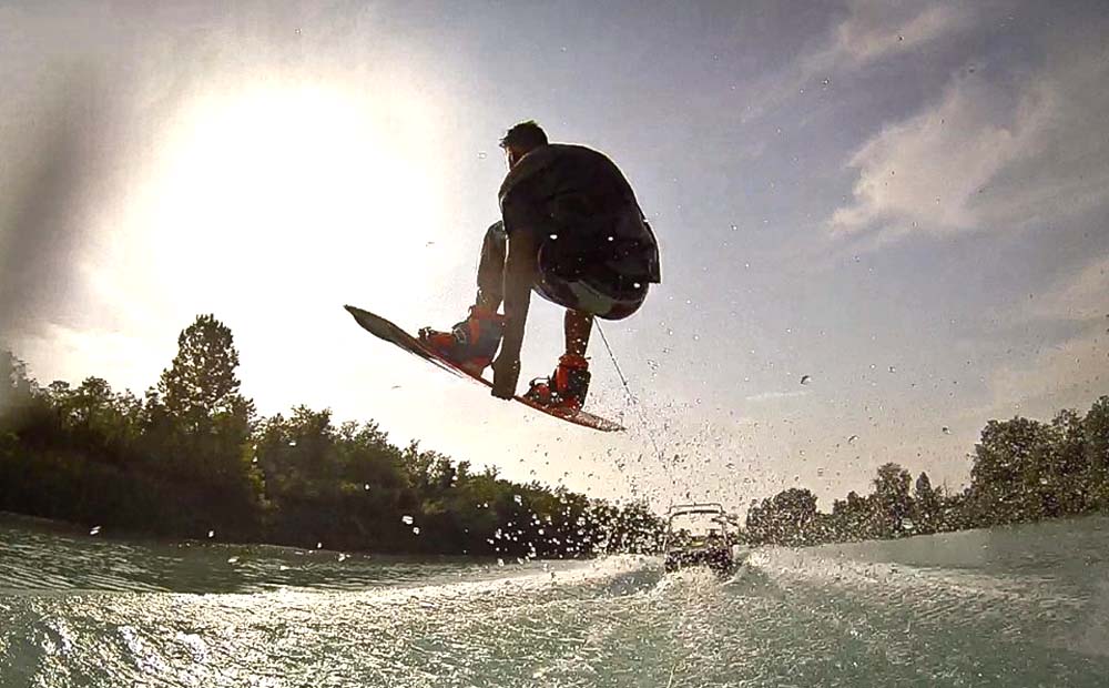 Lezione WAKEBOARD per 1 persona -50% di sconto