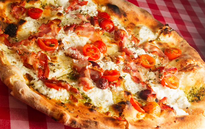 Menu pizza, dolce e bibita o birra -45% di sconto
