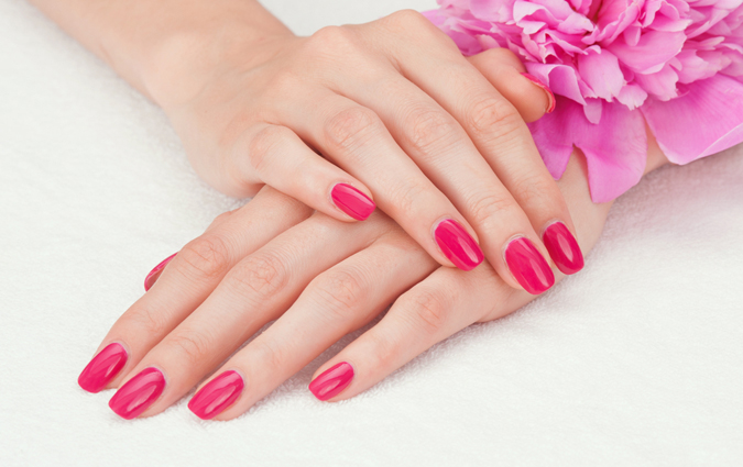 Smalto semipermanente mani -50% di sconto