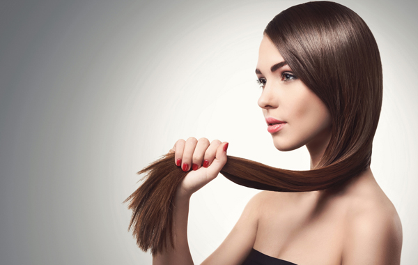 Taglio, ricostruzione all'ACIDO IALURONICO e piega moda a Colloredo di Prato -52% di sconto