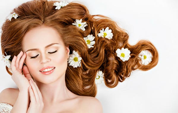 Trattamento bellezza capelli con ristrutturante all'aloe vera e proteine della seta a Pordenone -49% di sconto