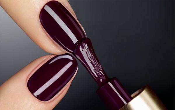 Manicure estetico, trattamento paraffina e smalto semipermanente a Trieste -71% di sconto