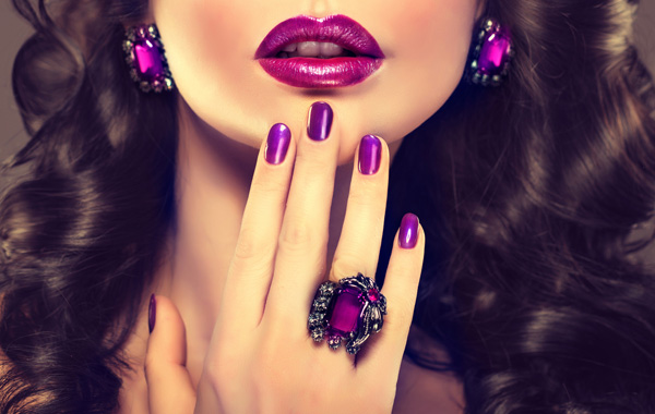 Copertura unghie gel a Pordenone -50% di sconto