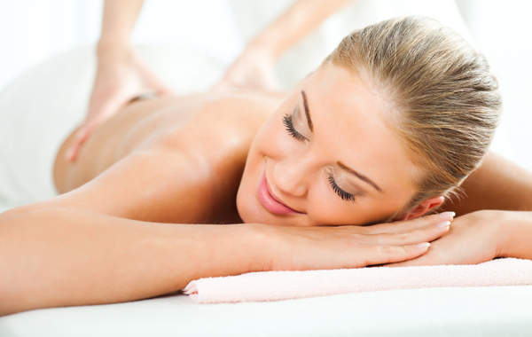 Massaggio decontratturante, connettivale, posturale o relax a Fagagna -51% di sconto